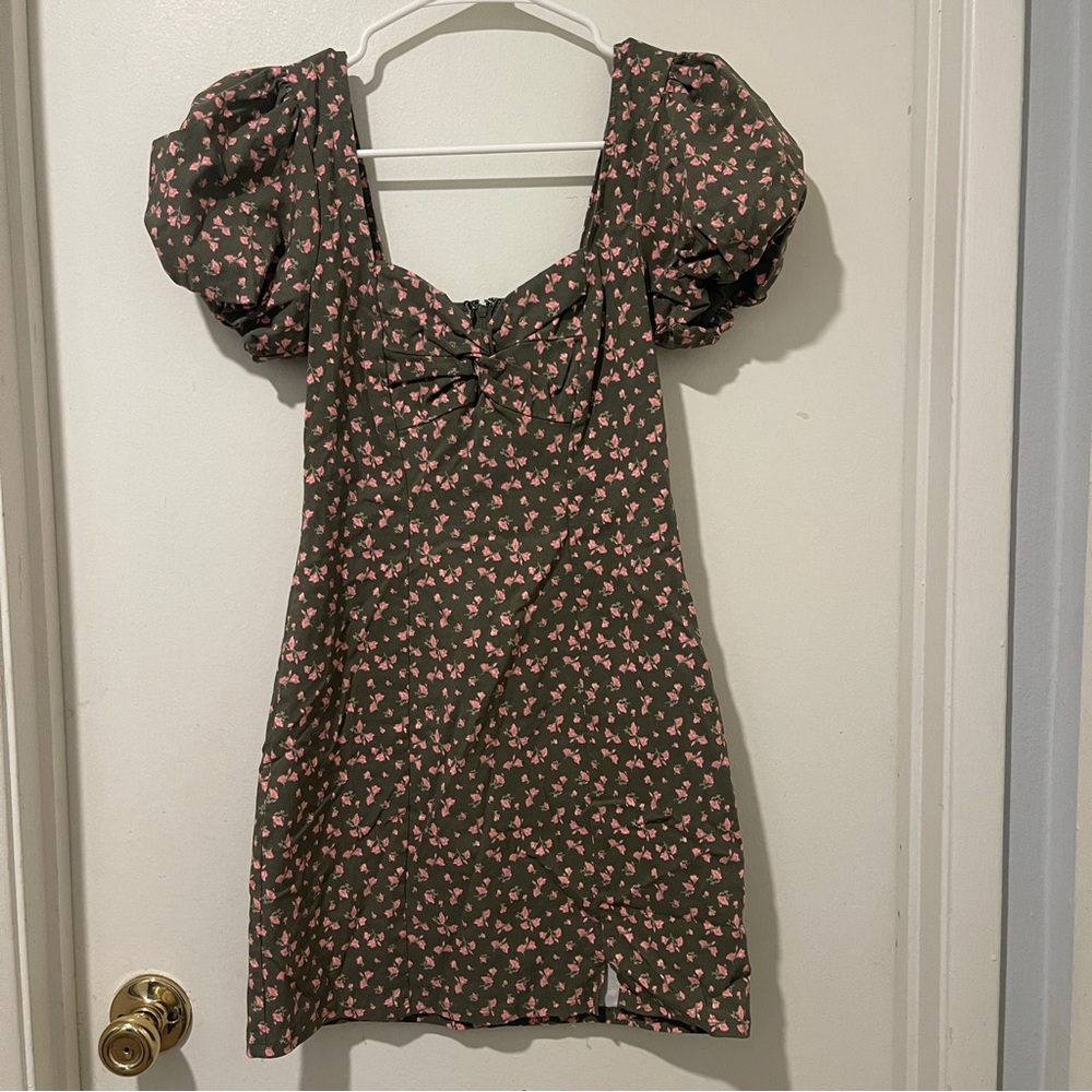 ROW A Floral Puff Sleeve Dress - Small